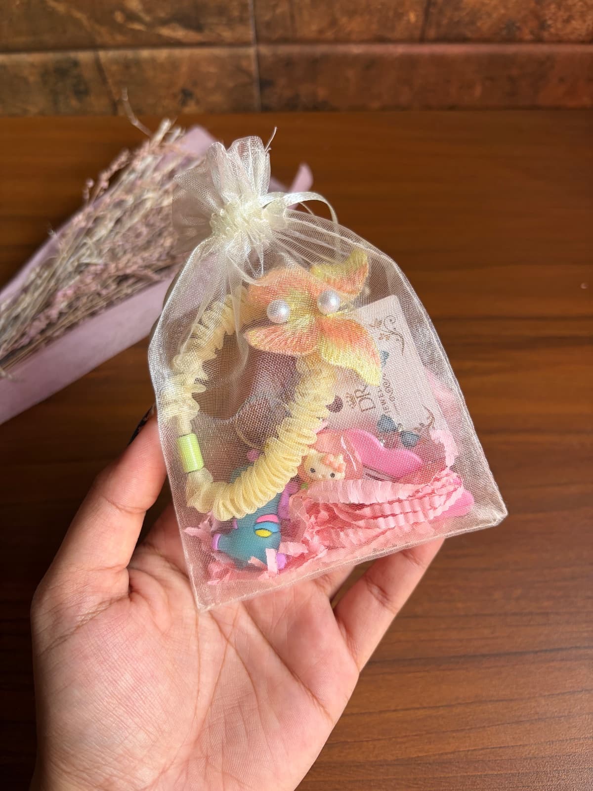 Kanya poojan hamper (1) potli